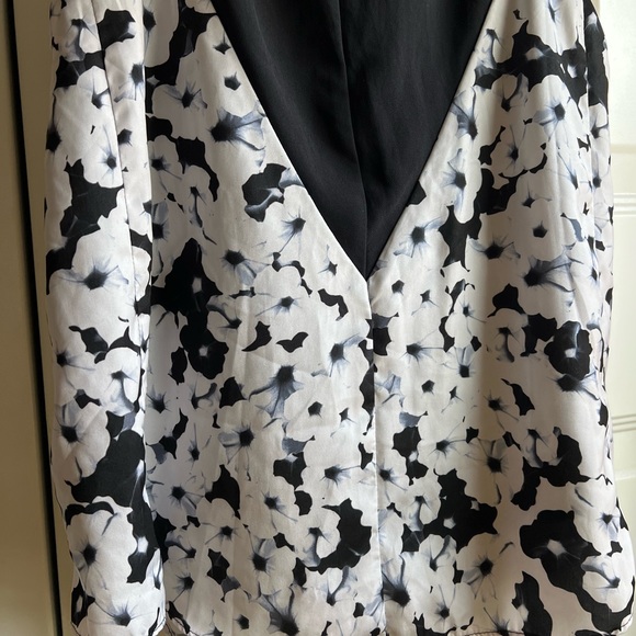 Apt 9 Black and White Sleeveless Top - Picture 5 of 6